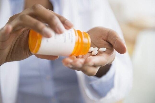 Traitement préventif de la prostatite aiguë avec des médicaments.